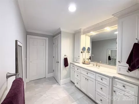 Bath - 1202 E Franklin St, Monroe, NC 28112 photo 3 of 8