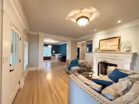 Living - 1202 E Franklin St, Monroe, NC 28112 photo 2 of 7