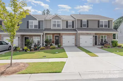 348 Zocalo Dr, Gastonia, NC 28056