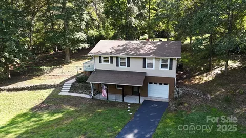 1200 Bales Chapel Rd, Jamestown, NC 27282