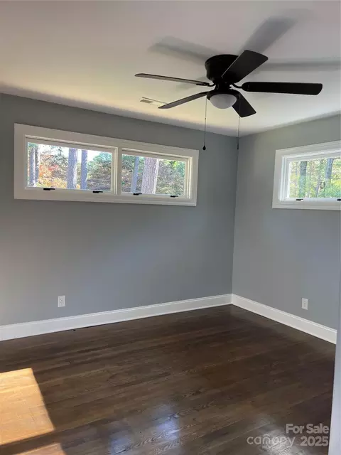 Bedroom - 910 S Spencer Ave, Spencer, NC 28159 photo 2 of 3