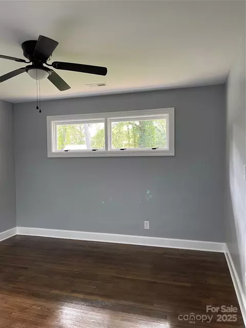 Bedroom - 910 S Spencer Ave, Spencer, NC 28159 photo 3 of 3