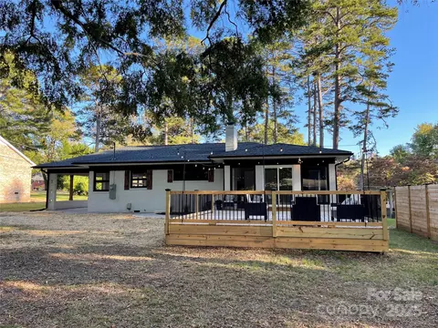 Exterior - 910 S Spencer Ave, Spencer, NC 28159 photo 4 of 8