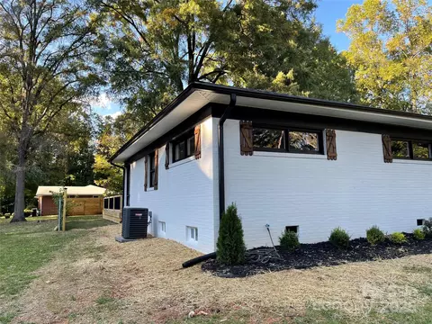 Exterior - 910 S Spencer Ave, Spencer, NC 28159 photo 6 of 8