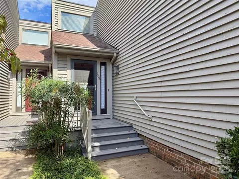 77 Chestnut 103 St #103, Tryon, NC 28782