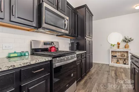 Kitchen - 50113 Robins Nest Ln, Lancaster, SC 29720 photo 2 of 2