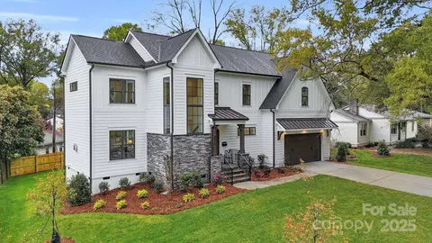 4918 Buckingham Dr, Charlotte, NC 28209