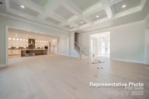 Living - 414 Turtleback Rdg, Matthews, NC 28104 photo 5 of 7