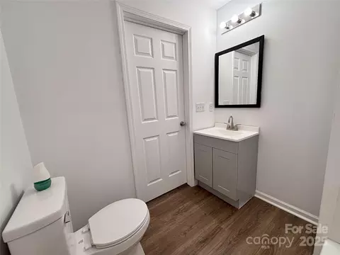 310 E Division Ave, Salisbury, NC 28144 photo 9