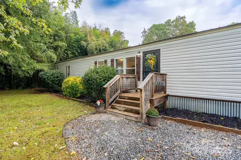 123 Thoroughbred Dr, Troutman, NC 28166