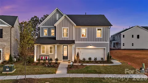 4123 Roe Creek Dr, Mint Hill, NC 28227