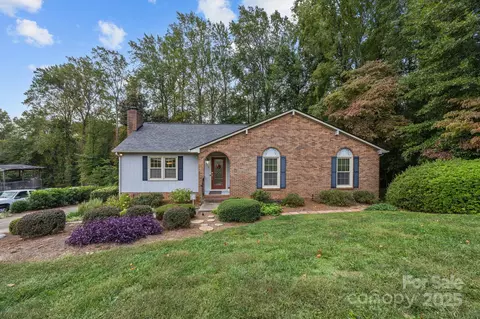 3313 Pineridge Ln, Gastonia, NC 28056