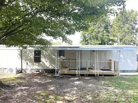 Exterior - 3674 L R Walker Rd, Morganton, NC 28655 photo 4 of 10