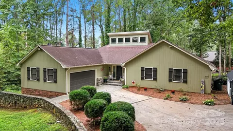 507 6th Ne Ave NE, Conover, NC 28613