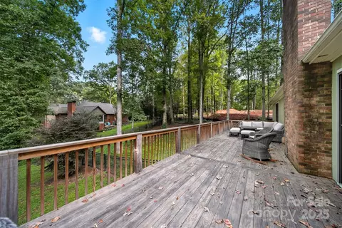 Exterior - 507 6th Ne Ave NE, Conover, NC 28613 photo 4 of 6