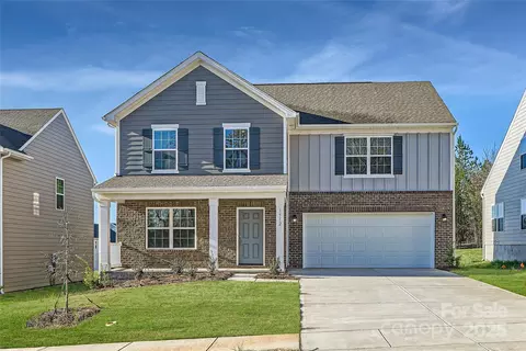 1504 Iron Forge Ct, Bessemer City, NC 28016