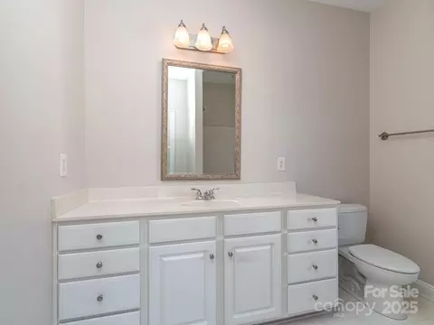 Bath - 5227 Beacon Ct, Fort Mill, SC 29708 photo 2 of 6