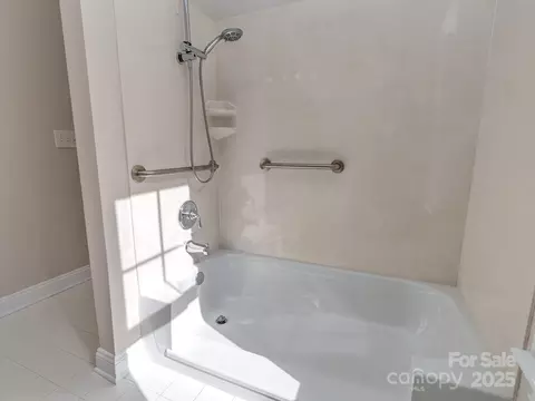 Bath - 5227 Beacon Ct, Fort Mill, SC 29708 photo 6 of 6