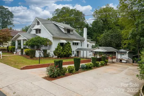 532 6th Sw Ave SW, Hickory, NC 28602