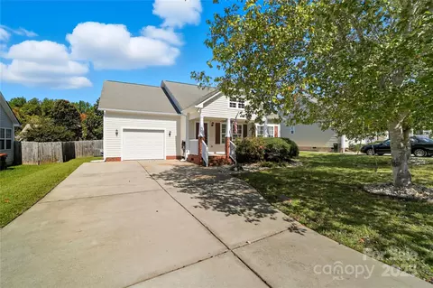 5022 Drake Pond Ln, Rock Hill, SC 29732