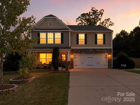 4316 Tucker Chase Dr, Midland, NC 28107