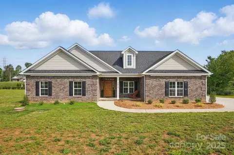 3013 Isle Ln, Monroe, NC 28110