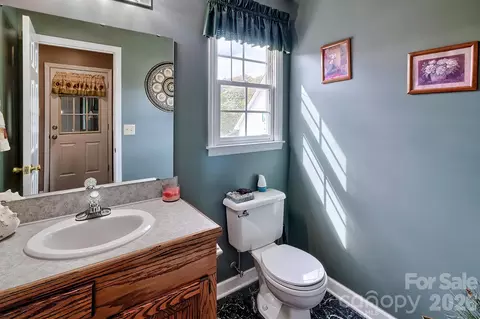 Bath - 176 Griffin Rd, Pageland, SC 29728 photo 1 of 3