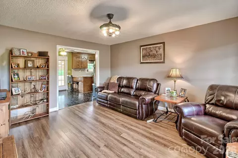 Living - 176 Griffin Rd, Pageland, SC 29728 photo 1 of 3