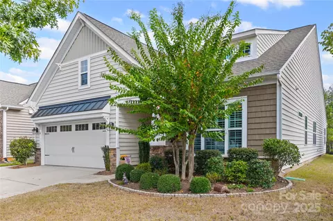 425 Brier Knob Dr, Fort Mill, SC 29715