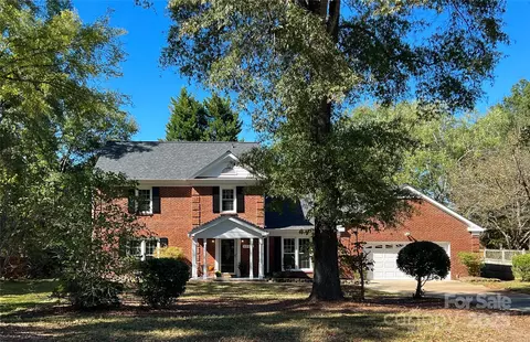 6306 English Elm Ct, Charlotte, NC 28277