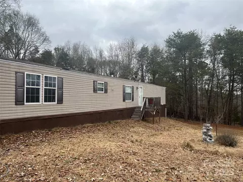 223 Green Acres Rd, Mooresboro, NC 28114