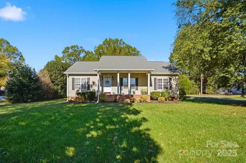 213 Carrie Dr, Oakboro, NC 28129