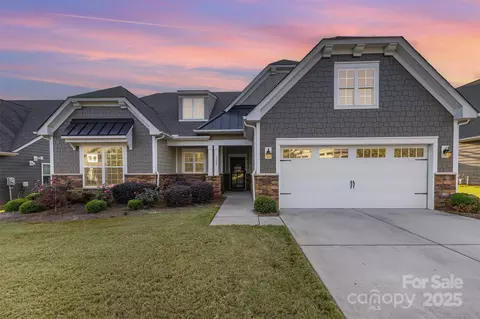 3125 Arches Bluff Cir, Lancaster, SC 29720