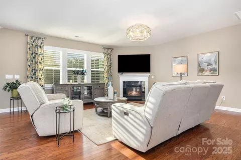 3125 Arches Bluff Cir, Lancaster, SC 29720 photo 4