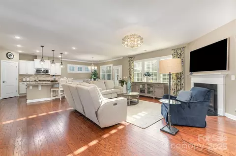 3125 Arches Bluff Cir, Lancaster, SC 29720 photo 6