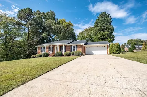 249 Lake Dr, Lexington, NC 27295