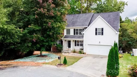 5306 Grandover Dr, Gastonia, NC 28054