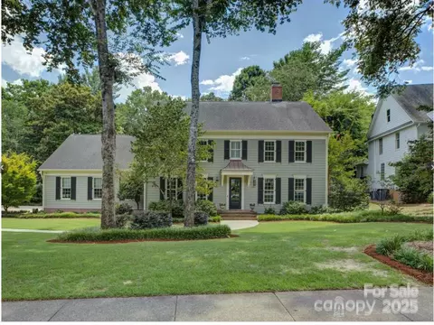 2621 Winding Oak Dr, Charlotte, NC 28270