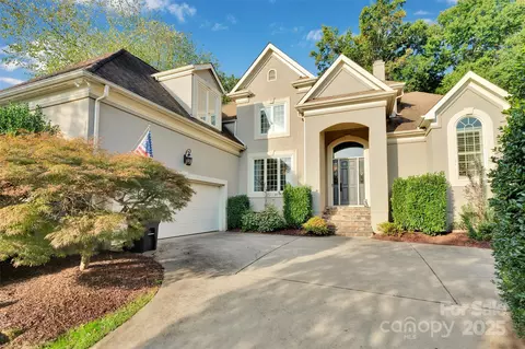 10704 Alexander Mill Dr, Charlotte, NC 28277
