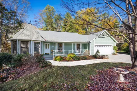 37 New Cross N, Asheville, NC 28805