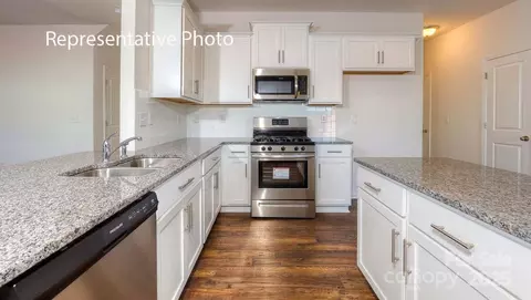 Kitchen - 1518 Secrest Commons Dr, Monroe, NC 28112 photo 2 of 3