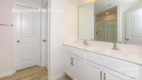 Bath - 1518 Secrest Commons Dr, Monroe, NC 28112 photo 1 of 2