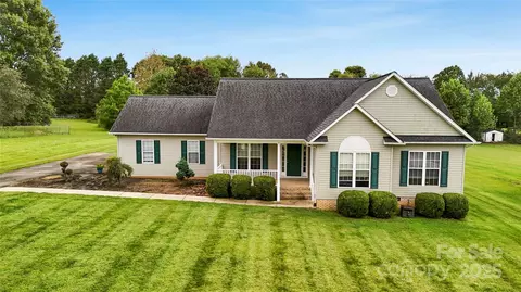65 Shotwell Patterson Ln, Stony Point, NC 28678