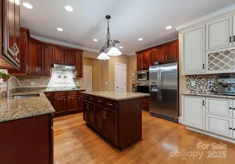 Kitchen - 7133 Gildhall Ct, Denver, NC 28037 photo 1 of 5