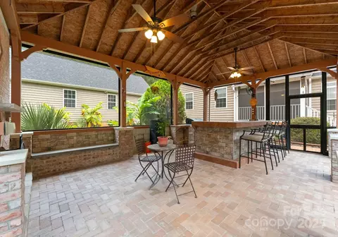 Exterior - 7133 Gildhall Ct, Denver, NC 28037 photo 5 of 13