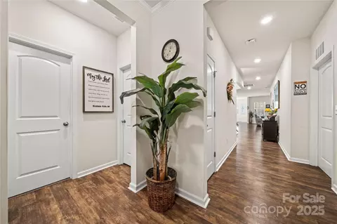 211 Samuel St, Matthews, NC 28104 photo 7