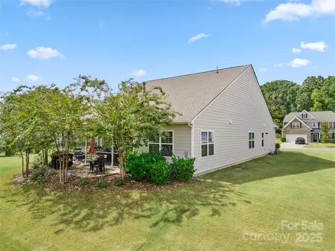 211 Samuel St, Matthews, NC 28104 photo 40