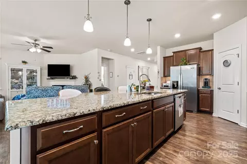 211 Samuel St, Matthews, NC 28104 photo 18
