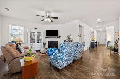 211 Samuel St, Matthews, NC 28104 photo 22