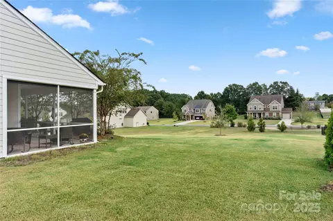 211 Samuel St, Matthews, NC 28104 photo 39